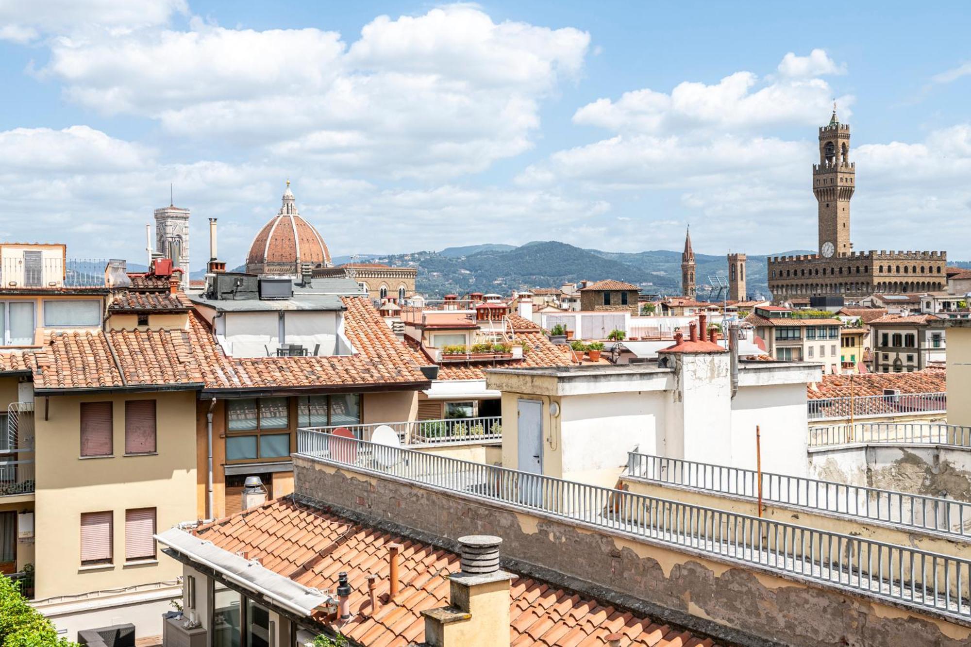 Ferienwohnung Two Towers-Ramaglianti & Belfredelli Florenz Exterior foto